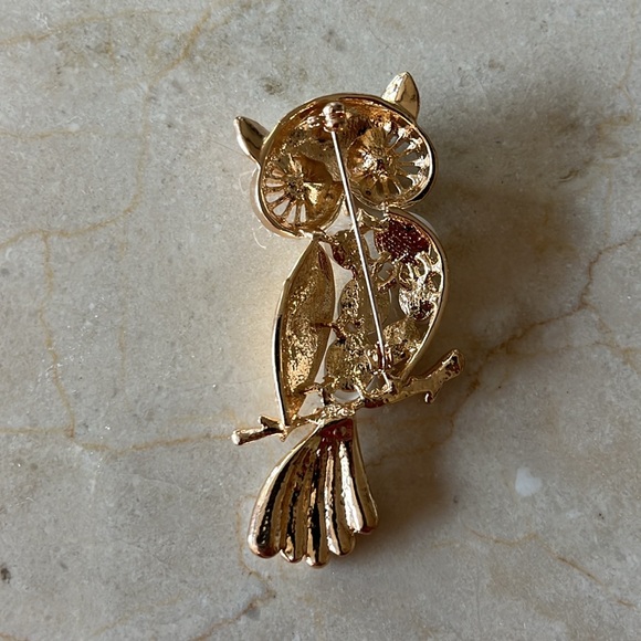 Owl lapel brooch - Picture 2 of 3